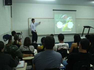 II Seminário de Educação Física reúne alunos e profissionais da área