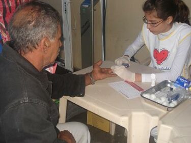 Projeto Saúde Solidária promove ações de saúde à população