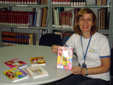 Projeto Biblioteca Estação do Trabalhador recebe doação de livros