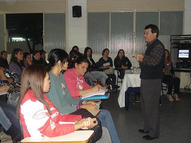 Alunos de Pedagogia participam de palestra sobre desafios da gestão escolar