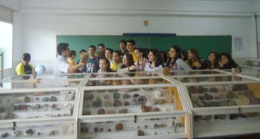 Laboratório de Mineralogia do UNIFOR disponibiliza horário para visitação