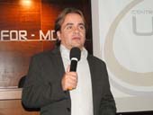 Secretário de Estado de Esportes e Juventude ministra aula inaugural nos cursos de Educação Física