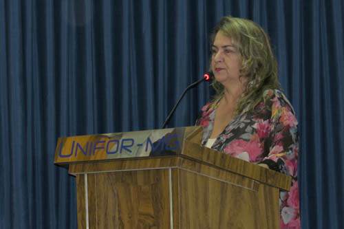 Mesa redonda sobre políticas públicas é promovida no UNIFOR-MG
