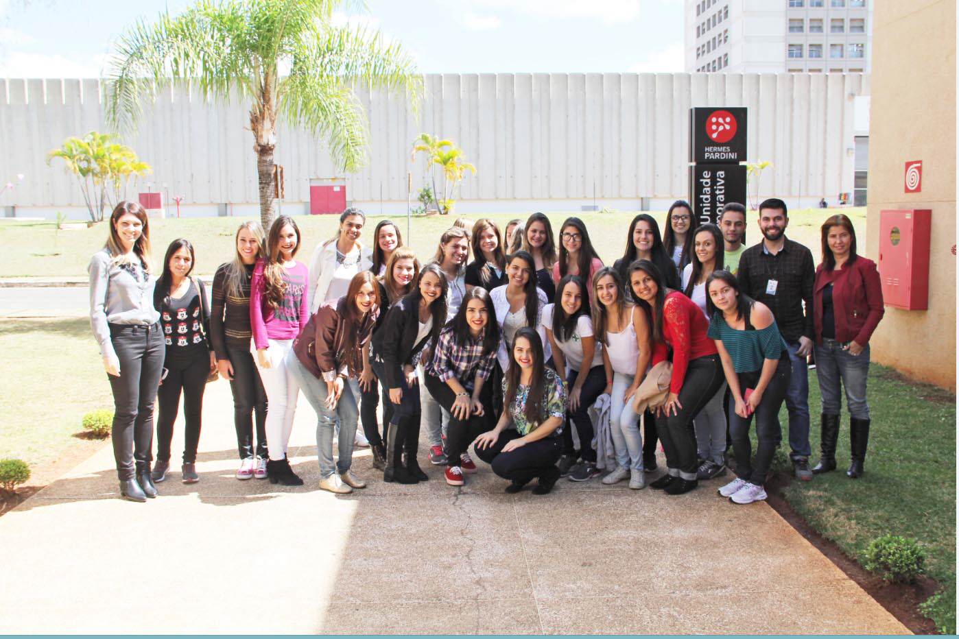 Alunos de Biomedicina visitam o Núcleo Técnico Operacional do Instituto Hermes Pardini