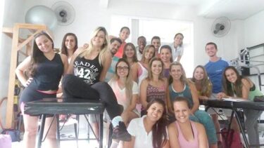 Acadêmicos do UNIFOR-MG participam de curso de avaliação fisioterapêutica