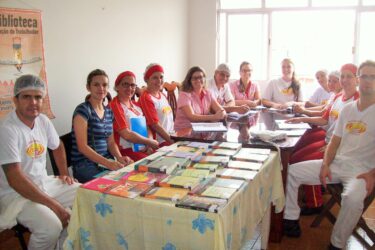 Padaria Santa Cruz recebe Projeto Biblioteca Estação do Trabalhador