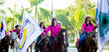 Fazenda Laboratório do UNIFOR-MG recebe Cavalgada de abertura da ExpoFormiga