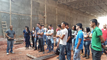 Alunos de Engenharia Civil participam de visita técnica