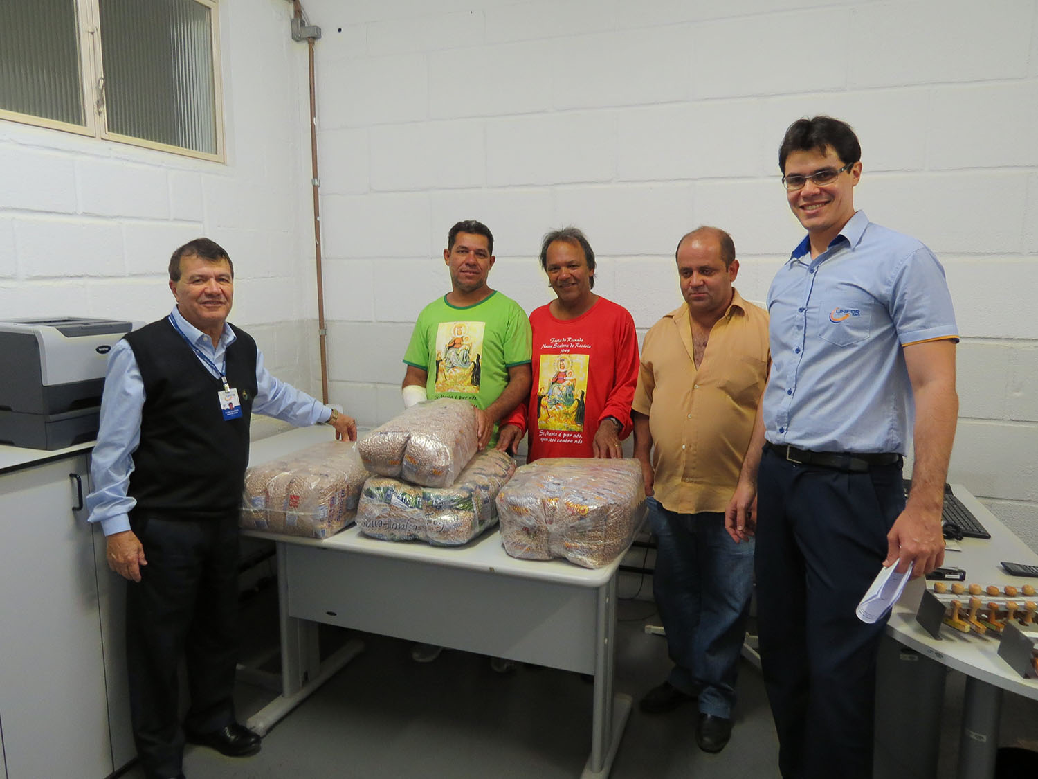 UNIFOR-MG faz doação para a Irmandade do Congado Nossa Senhora do Rosário