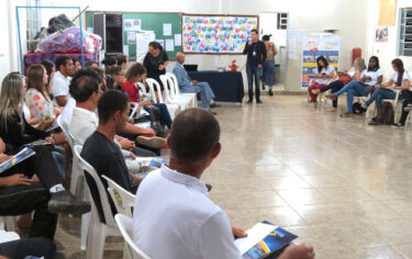 Curso de Serviço Social realiza Aula Pública no Bairro Maringá