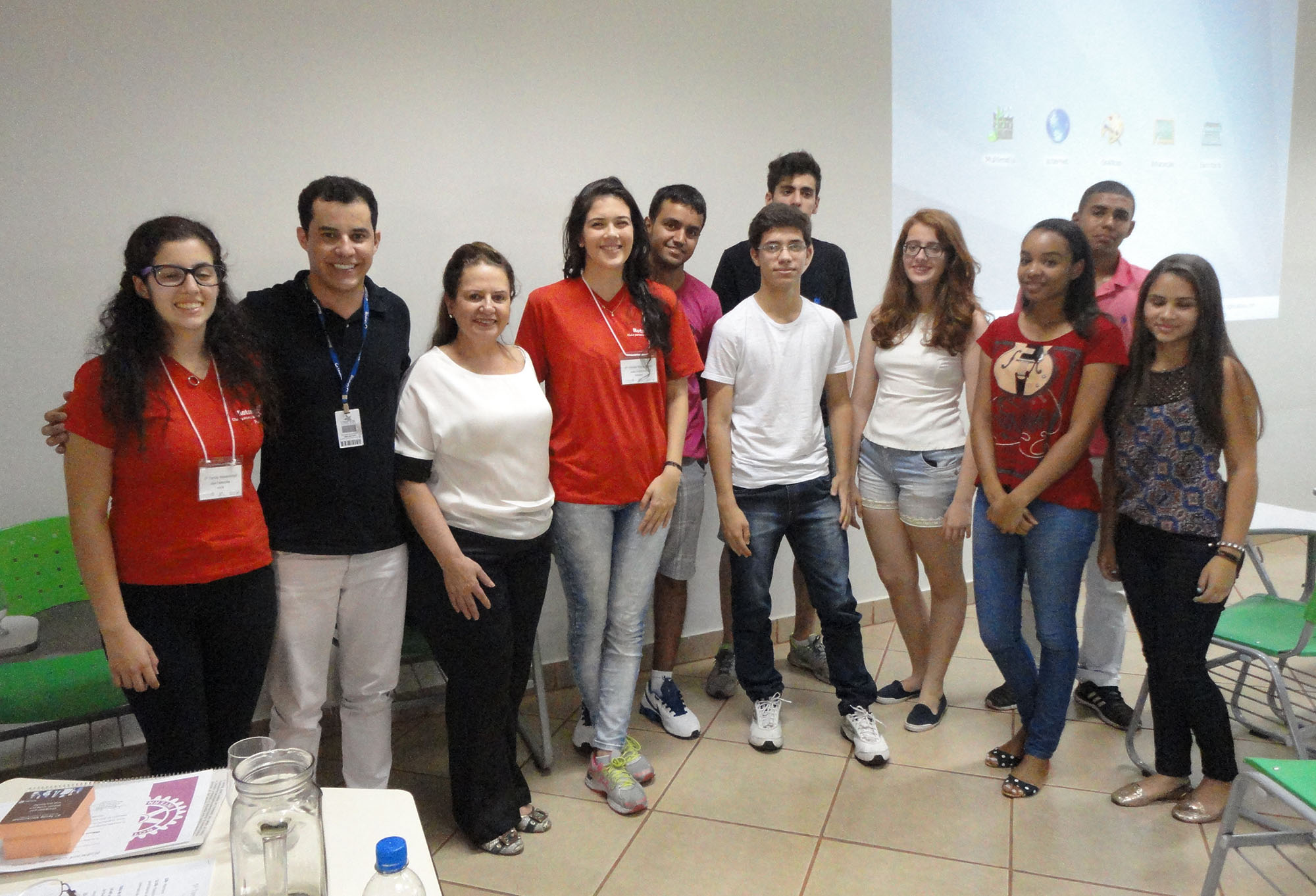 Representantes do Curso de Serviço Social participam da V Tarde Vocacional do Rotaract de Piumhi-MG