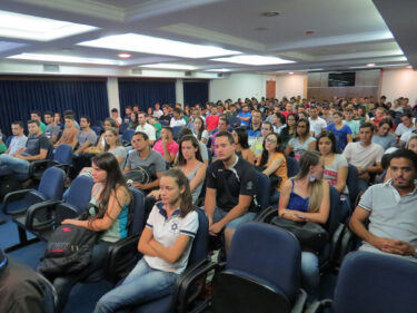 “1º Circuito de Palestras na Engenharia” é realizado no UNIFOR-MG
