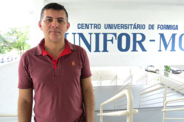 Professor do Centro Universitário de Formiga tem artigo publicado em livro