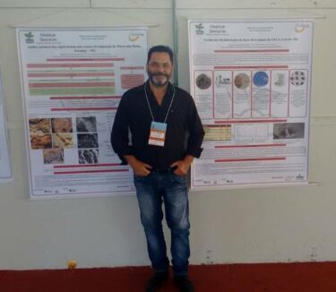 Professor do UNIFOR-MG apresenta dois trabalhos no II Simpósio de Ciência do Solo