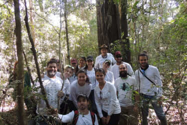 Alunos de Ciências Biológicas participam de aula de campo transdisciplinar
