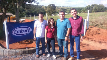 Curso de Medicina Veterinária do UNIFOR-MG é representado em Dia de Campo da Embaré