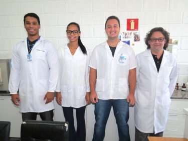 Aluno do UNIFOR-MG apresenta pesquisa em congresso da União Internacional de Química Pura e Aplicada