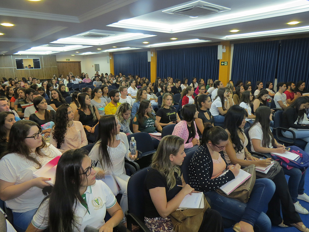 V Encontro Acadêmico de Fisioterapia do UNIFOR-MG é realizado