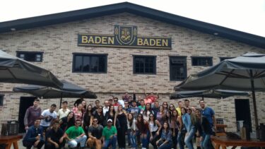 Alunos do UNIFOR-MG participam de visita técnica à Fábrica da Baden Baden