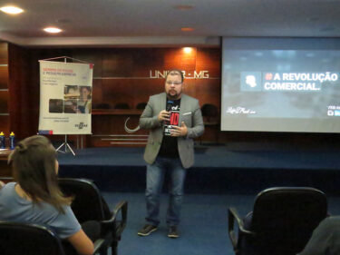 Centro Universitário e SEBRAE promovem seminário sobre Tendências e Negócios Digitais