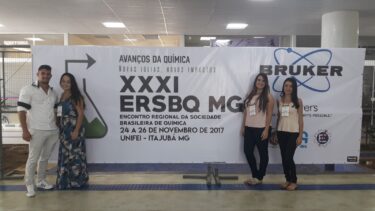 Alunos do UNIFOR-MG apresentam trabalhos em Encontro Regional de Química