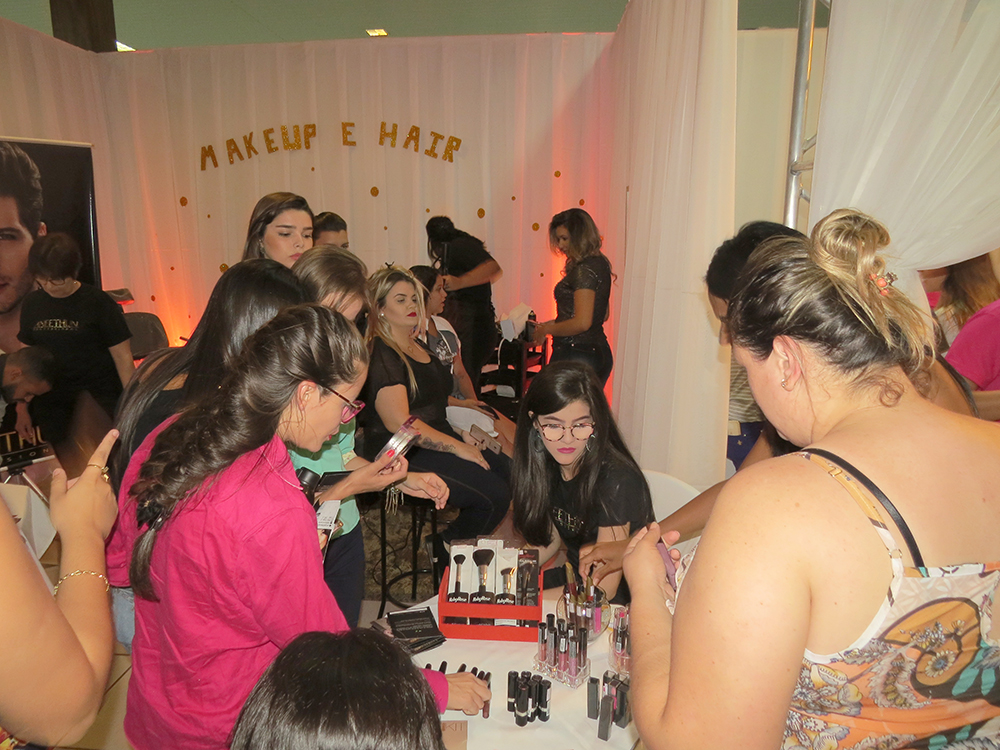 UNIFOR-MG recebe a IV Feira Esthetic Beauty