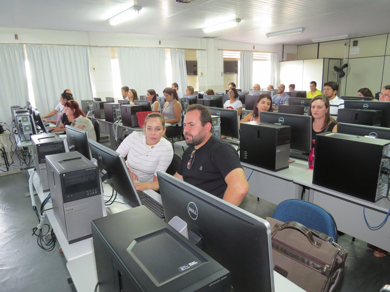 Professores participam de capacitação sobre Metodologias Ativas de Aprendizagem