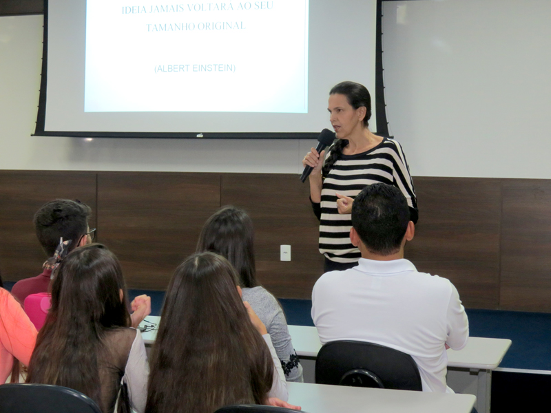 UNIFOR-MG REALIZA SEMANA DA ENFERMAGEM