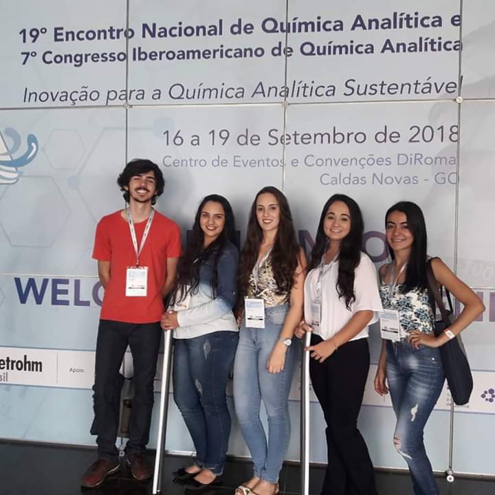 ALUNOS APRESENTAM TRABALHOS DE INICIAÇÃO CIENTÍFICA EM CONGRESSO IBERO-AMERICANO DE QUÍMICA ANALÍTICA