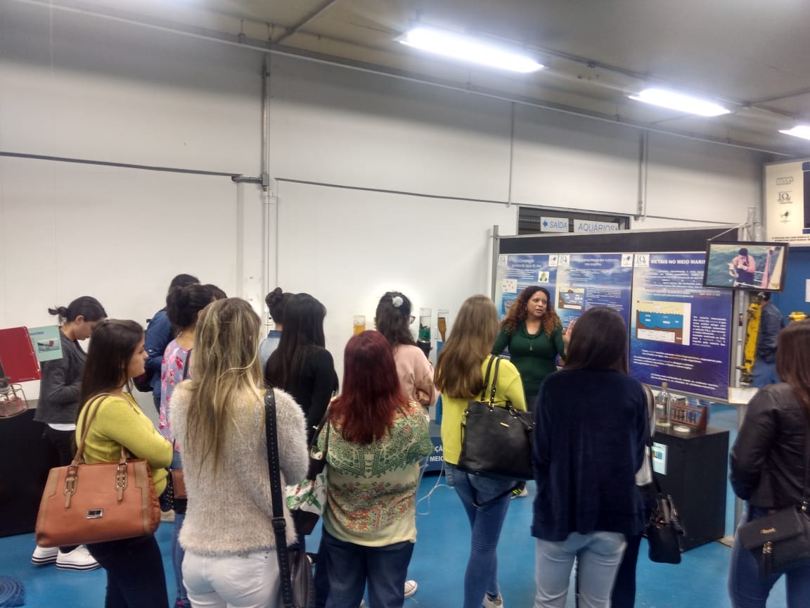 ALUNOS DE BIOMEDICINA E CIÊNCIAS BIOLÓGICAS VISITAM O INSTITUTO BUTANTAN E O MUSEU DE OCEANOGRAFIA