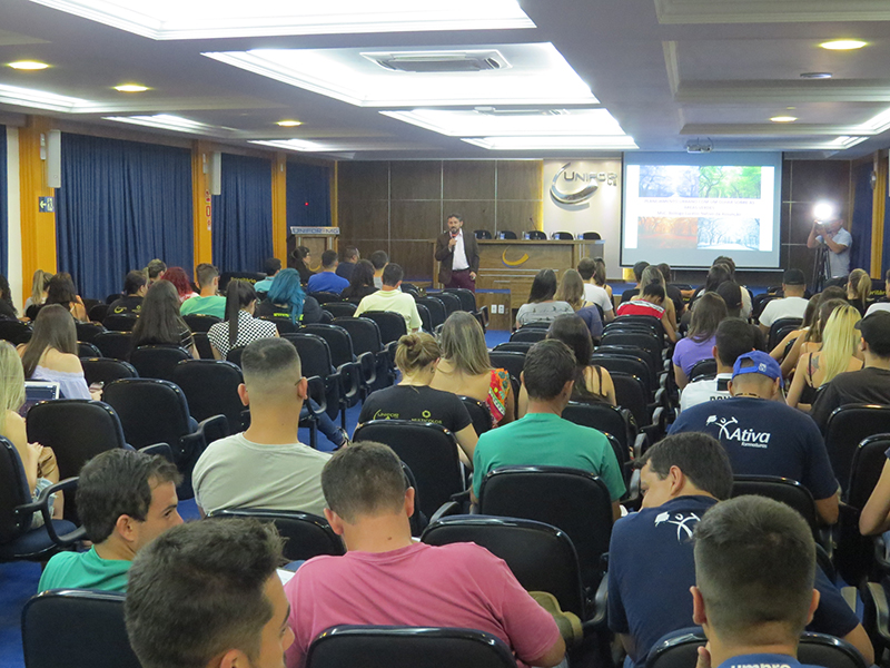 “ARBORIZAÇÃO E PAISAGISMO URBANO” É TEMA DE PALESTRA NO UNIFOR-MG