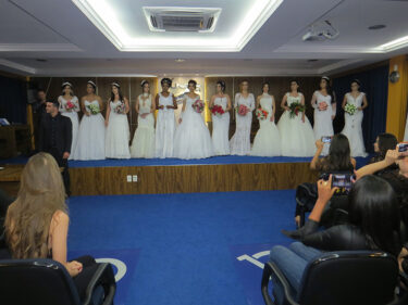 DISCENTES DO CURSO DE ESTÉTICA PROMOVEM MOSTRA DE MAQUIAGEM PROFISSIONAL