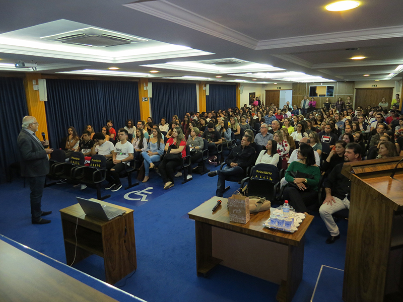 UNIFOR-MG APOIA SEMANA NACIONAL DA PESSOA COM DEFICIÊNCIA INTELECTUAL E MÚLTIPLA