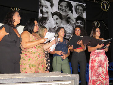 “PRIMAVERA DAS FLORES” DEBATE DIREITOS DA MULHER