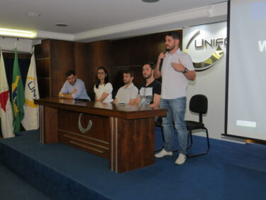 UNIFOR-MG PROMOVE SEMINÁRIO DE ENGENHARIA QUÍMICA E PRODUÇÃO