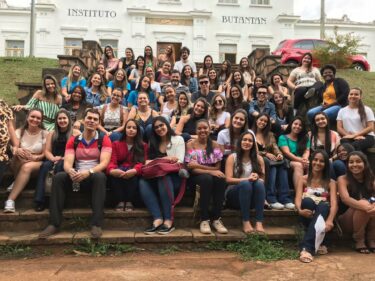 ALUNOS VISITAM INSTITUTO BUTANTAN E MUSEU DE ANATOMIA VETERINÁRIA