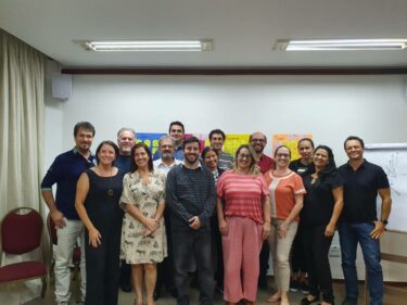REPRESENTANTES DO UNIFOR-MG PARTICIPAM DA OFICINA “CURRICULARIZAÇÃO DA EXTENSÃO”