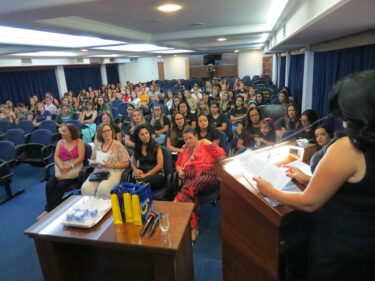 SEMINÁRIO DE PEDAGOGIA DEBATE TRANSTORNOS DE APRENDIZAGEM E INTERVENÇÕES PSICOPEDAGÓGICAS