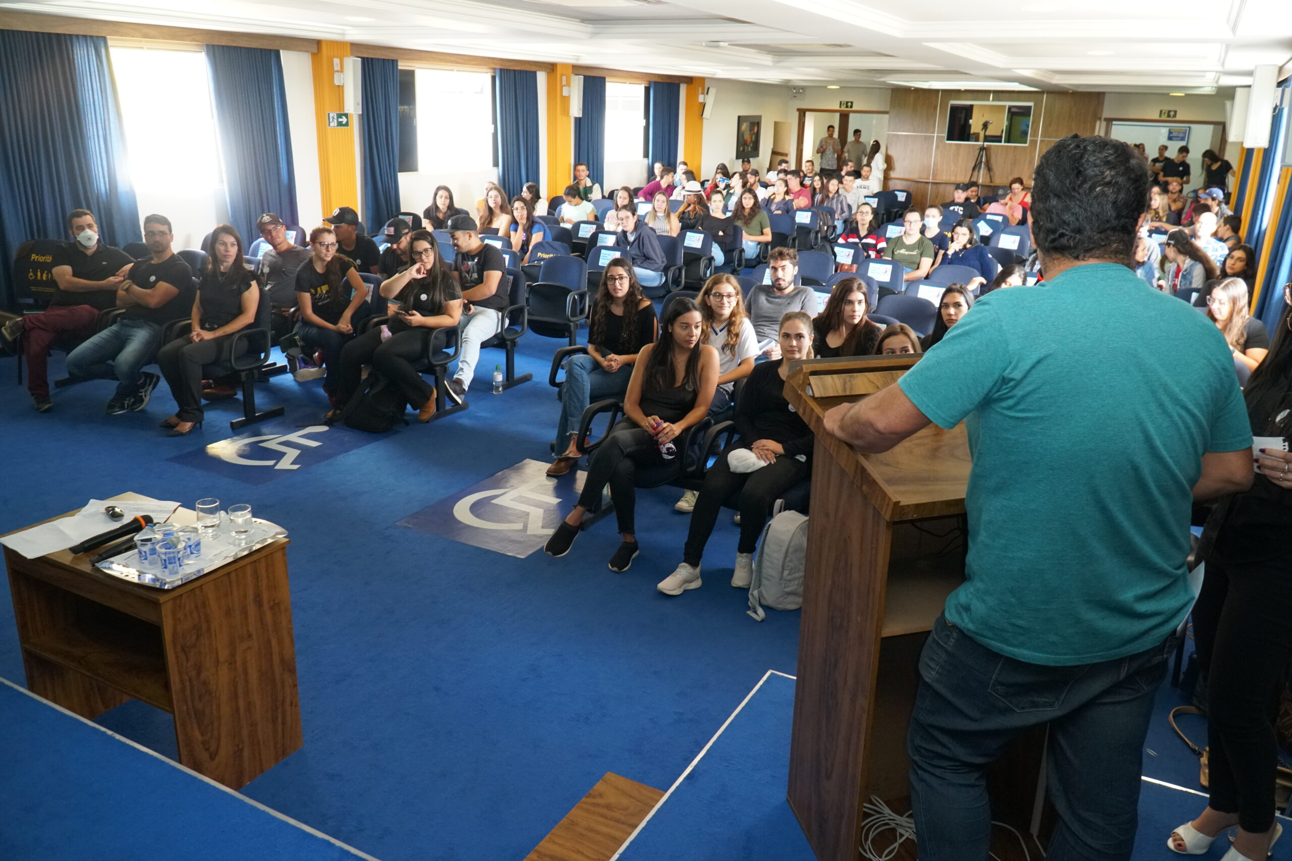 CENTRO UNIVERSITÁRIO REALIZA SEMINÁRIO DE CAPRINOCULTURA E OVINOCULTURA  