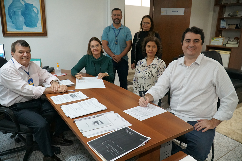 ELEITOS OS REPRESENTANTES DO COLEGIADO GERAL DE CURSOS 