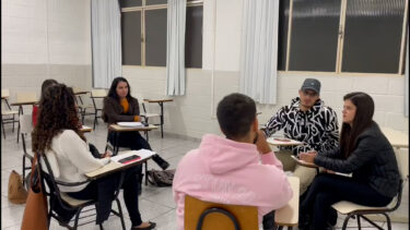 ALUNOS DE DIREITO APRENDEM MÉTODOS ADEQUADOS PARA SOLUÇÃO DE CONFLITOS