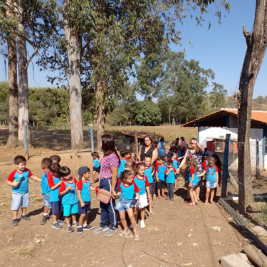FAZENDA LABORATÓRIO RECEBE ALUNOS DO CENTRO DE EDUCAÇÃO INFANTIL “CONCEIÇÃO MARIA DE ALMEIDA”
