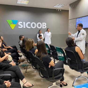 SICOOB CREDIFOR RECEBE PROJETO UNIFOR EDUCA-DOR