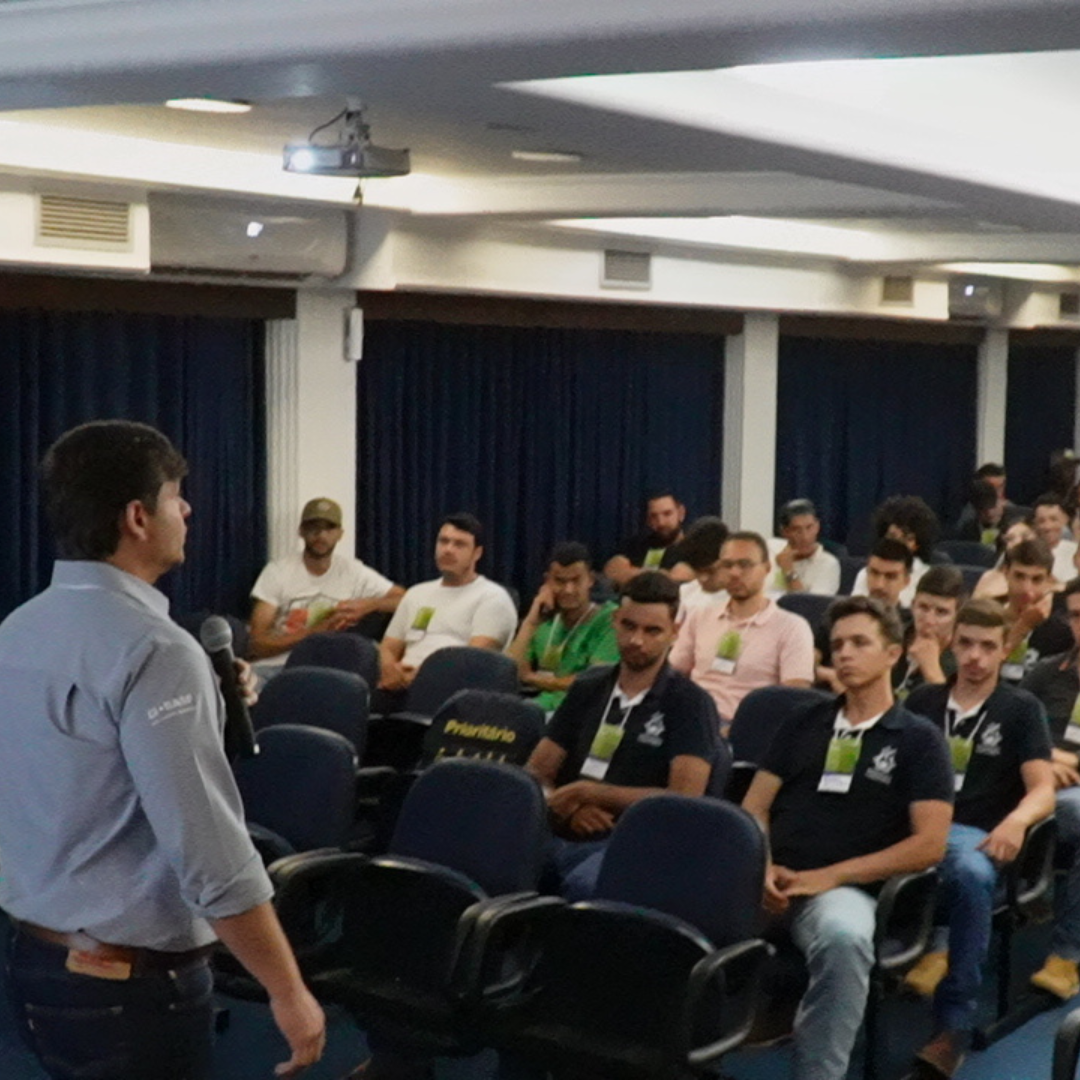 AGROXPERIENCE É REALIZADO NO UNIFOR-MG POR ALUNOS DE ENGENHARIA AGRONÔMICA