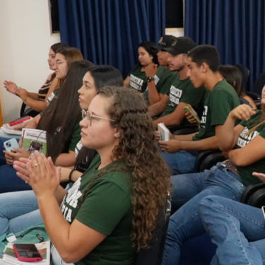 ALUNOS PARTICIPAM DA V SEMANA ACADÊMICA DE MEDICINA VETERINÁRIA NO UNIFOR-MG