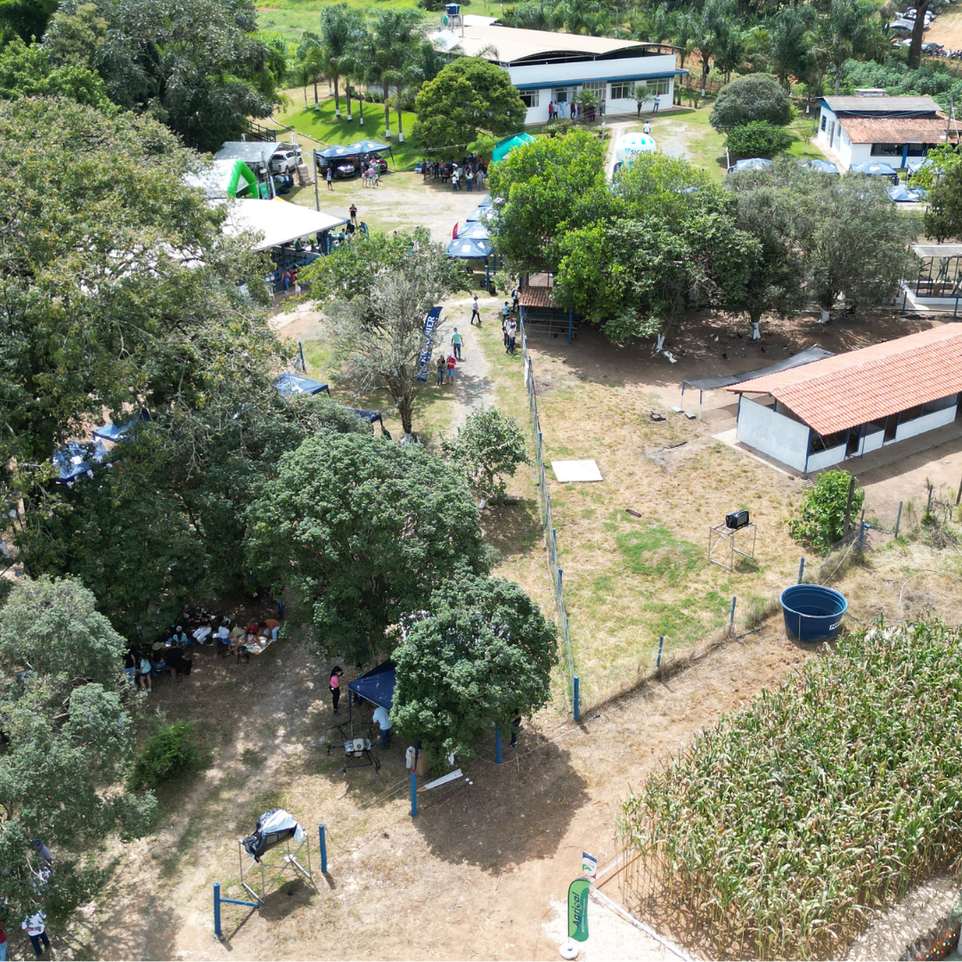 5º DIA DE CAMPO RECEBE PÚBLICO NA FAZENDA LABORATÓRIO DO UNIFOR-MG