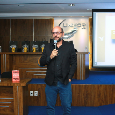 UNIFOR-MG RECEBE PALESTRAS SOBRE O TEMA “CONECTANDO COMPETÊNCIAS EMPRESARIAIS”