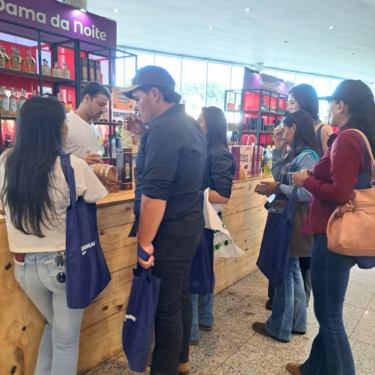 ESTUDANTES DE MEDICINA VETERINÁRIA VISITAM O EVENTO MEGALEITE E FESTIVAL DO QUEIJO MINAS ARTESANAL EM BELO HORIZONTE