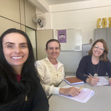 EQUIPE DO PIBID DO UNIFOR-MG SE ORGANIZA PARA CONCORRER A NOVO EDITAL DA CAPES