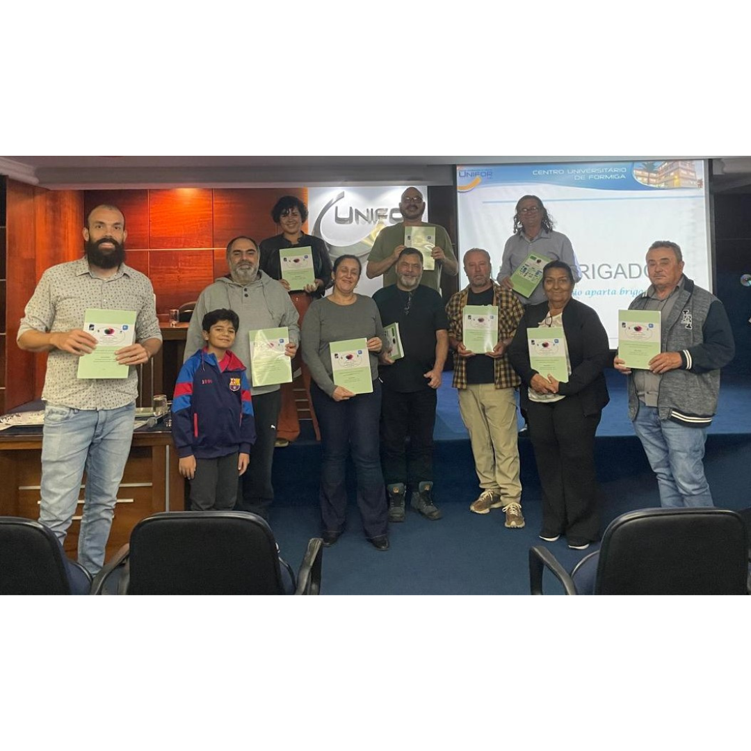 ASSOCIAÇÃO PRÓ POUSO ALEGRE E ENTIDADES PARCEIRAS REALIZAM LANÇAMENTO DA REVISTA “CADERNO DE RESUMOS DO 1º SEMINÁRIO FLORADA NO CARSTE”